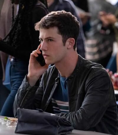 13 Reason Why Clay Jensen Black Jacket