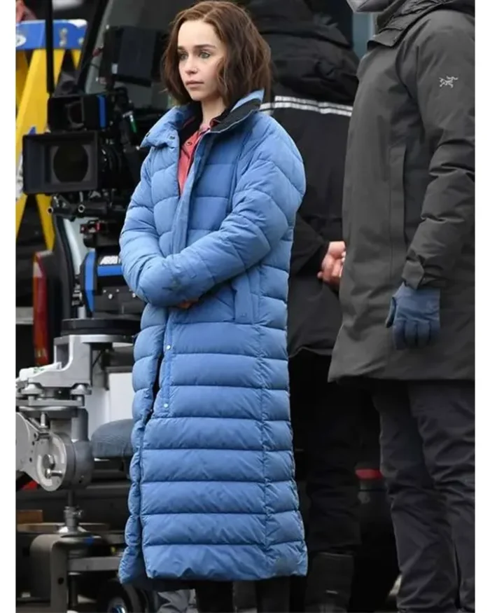 Secret Invasion S1 Emilia Clarke Blue Puffer Coat