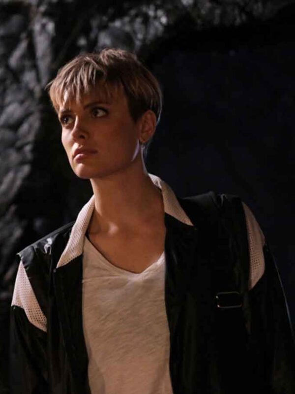 Batwoman S02 Kate Kane Black White Bomber Jacket