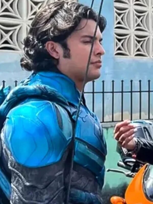 Blue Beetle Xolo Maridueña Blue Costume