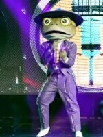 Bow Wow The Masked Singer S03 Frog Purple Suit