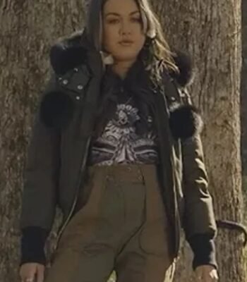 Cindy Burman Stargirl S03 Fur Pom Jacket