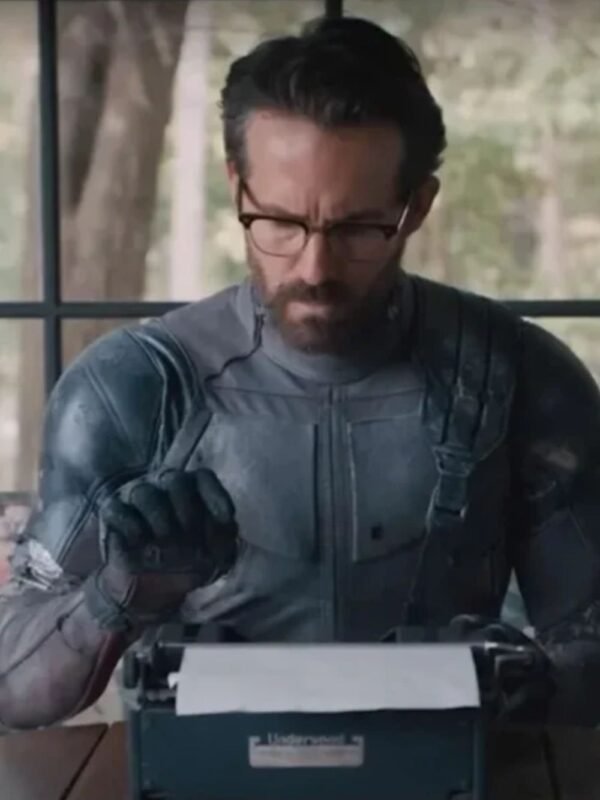 Deadpool 03 Ryan Reynolds Black Jacket