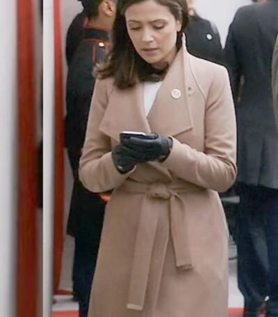 Designated Survivor S01 E10 Emily Rhodes Long Brown Coat