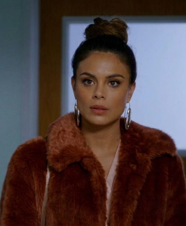 Dynasty S1 E18 Cristal Carrington Brown Fur Coat