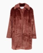 Dynasty S1 E18 Cristal Carrington Brown Fur Coat