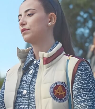 Elite Season 08 Emilia Krawietz Puffer Vest