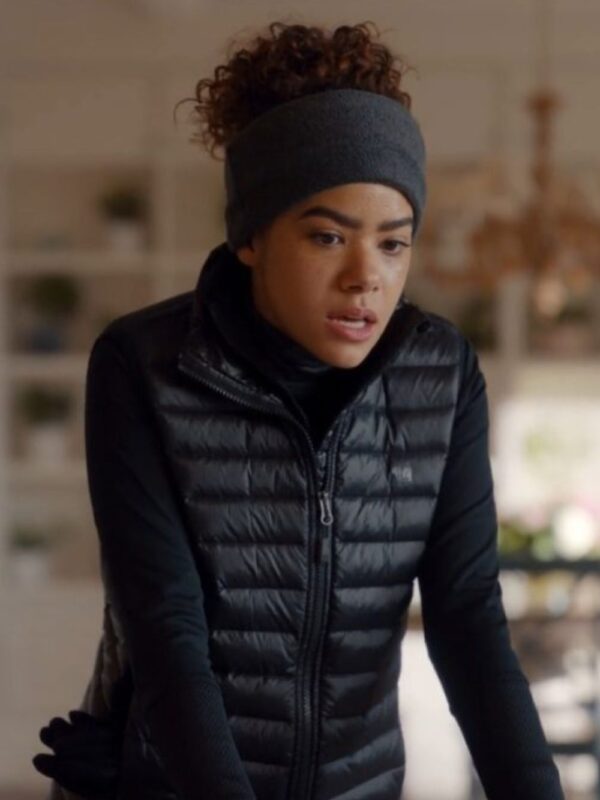 Ginny & Georgia S02 Ginny Miller Puffer Vest