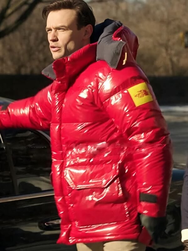 Gossip Girl S02 Thomas Doherty Red Jacket