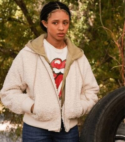 Harp­er Big Sky S02 White Fur Jacket