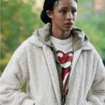 Harp­er Big Sky S02 White Fur Jacket