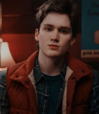 Matt Lintz Ms. Marvel Bruno Carrelli Red Vest