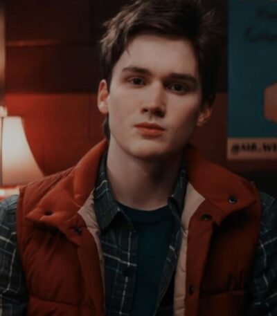 Matt Lintz Ms. Marvel Bruno Carrelli Red Vest