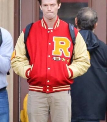 Moxie (2021) Mitchell Wilson Fleece Jacket