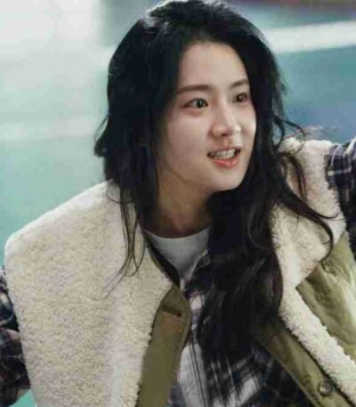 Park Ju-hyun Love All Play S01 White Shearling Vest