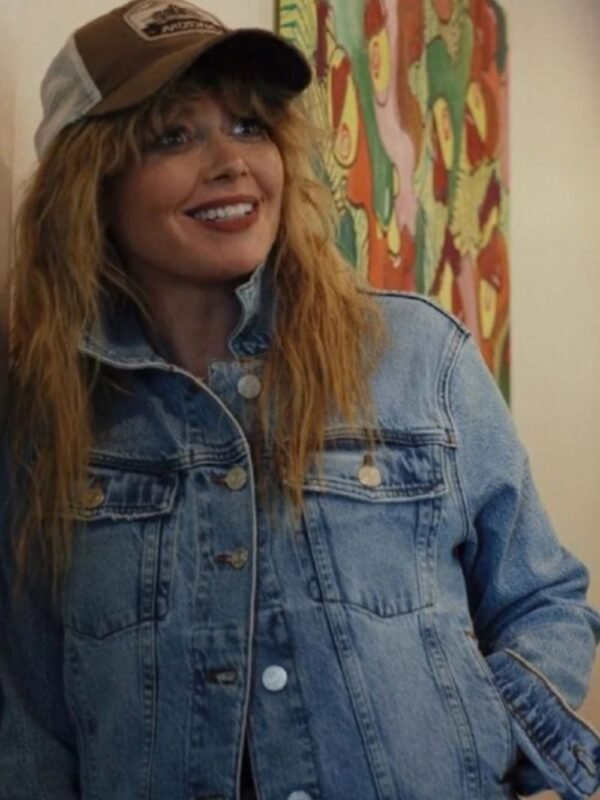 Poker Face 2023 NatashPoker Face 2023 Natasha Lyonne Blue Denim Jacket a Lyonne Blue Denim Jacket (2)