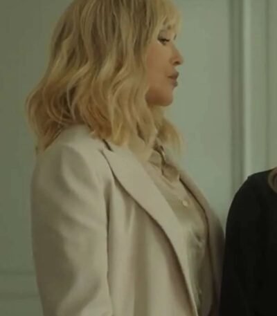 Wingwomen 2023 Isabelle Adjani White Blazer