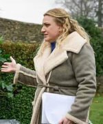 Am I Being Unreasonable Nic Genuine Fur Coat