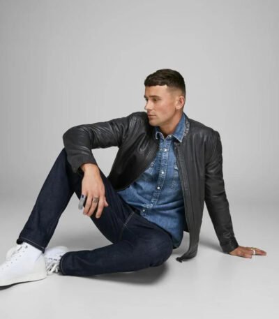 Incredible Plain Round Neck Black Decant Jacket For Men