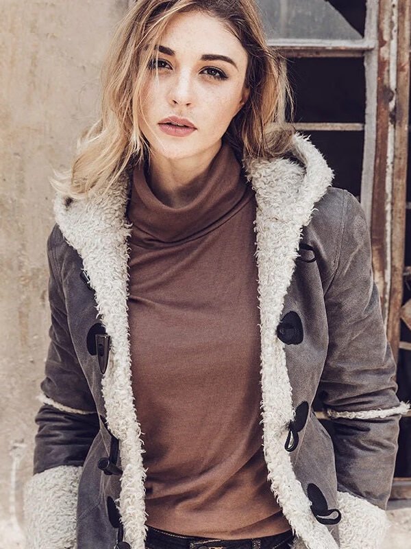 Womens Hooded Faux Fur Shearling Genuine Leather Jacket