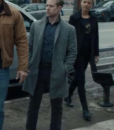 David O'Donnell Reacher S02 Grey Coat