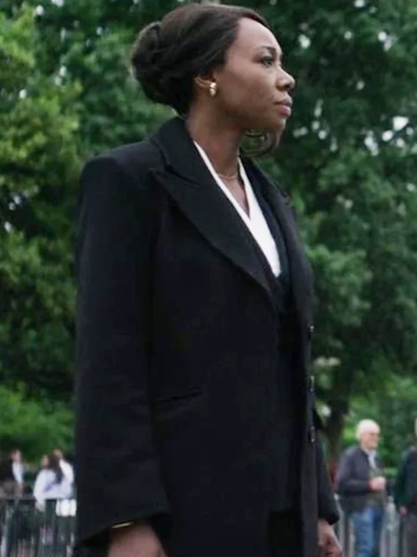 Amanda Warren The Night Agent S02 Black Coat