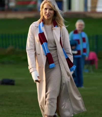 Amandaland S01 Lucy Punch Beige Coat