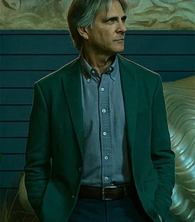 Billy Crudup Jay Kelly Green Blazer