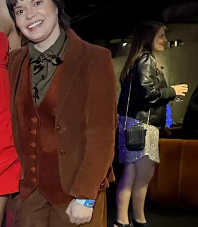 Emily Hinkler Good Burger 02 Brown Blazer