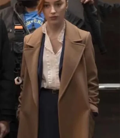 Fair Play 2023 Phoebe Dynevor Brown Coat