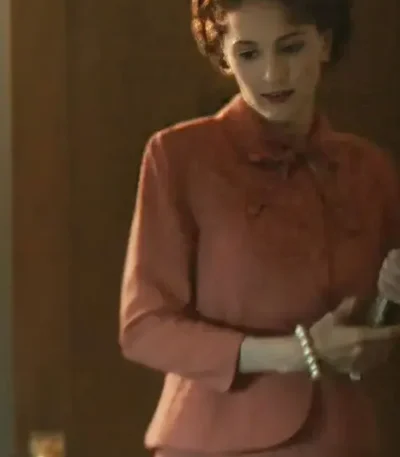 Fran Frask Lessons in Chemistry S01 Coat
