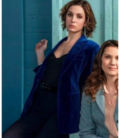 I Hate Christmas 2022 Beatrice Arnera Velvet Blazer