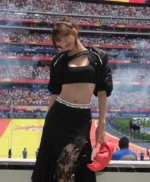 LALALISA Nike Crop Jacket