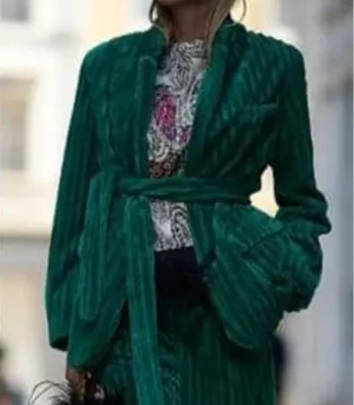 Lola Valeria S03 Green Blazer