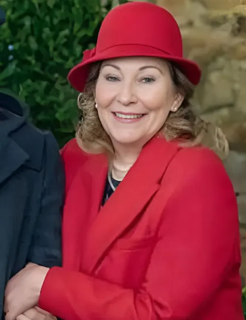 Lynne Christmas in Notting Hill Red Long Coat Lynne Christmas in Notting Hill Red Long Coat