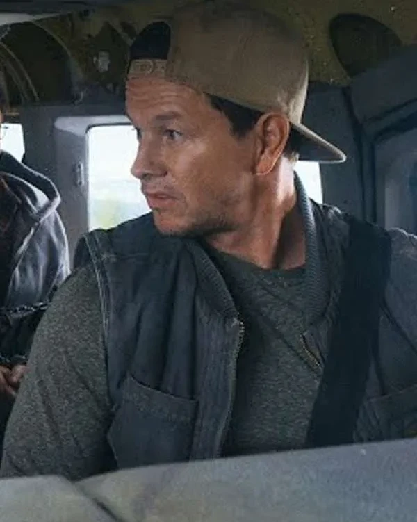Mark Wahlberg Flight Risk 2024 Blue Vest