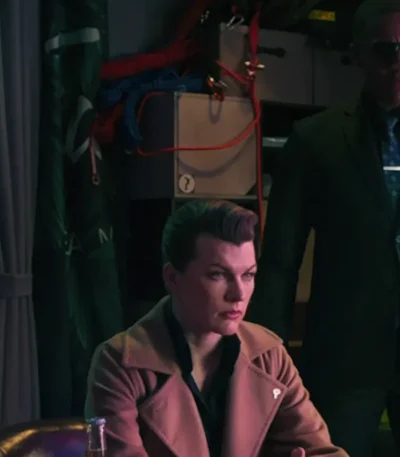 Milla Jovovich The Rookies Bruce Coat