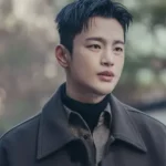 Nam Han-jun Cafe Minamdang Brown Jacket
