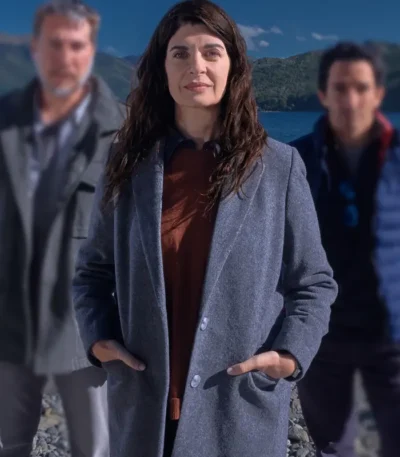 Soledad Villamil Caught S01 Grey Coat