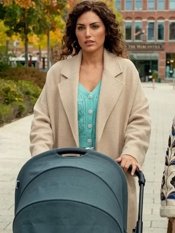 The Wonder Weeks 2023 Yolanthe Cabau Beige Coat