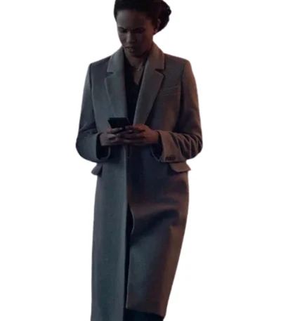 Wendy Back in Action Beige Coat