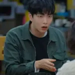 Behind Your Touch 2023 Jang-yeol Green Jacket