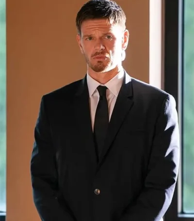 Billy Pace Paradise S01 Black Suit
