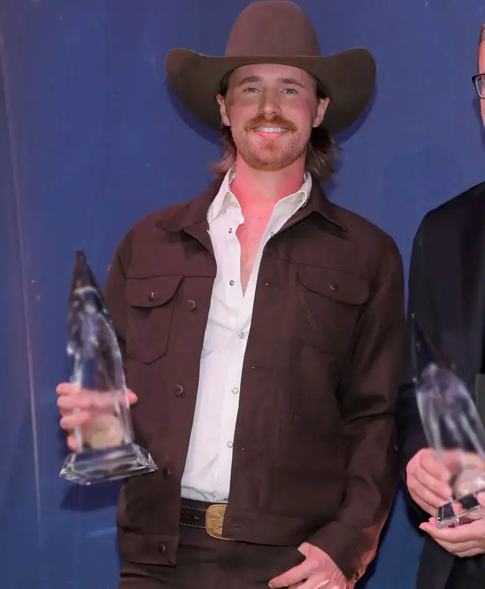 CMA Awards 2025 Will Bundy Brown Jacket CMA Awards 2025 Will Bundy Brown Jacket