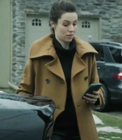 Kayla Craig Cross S01 Brown Coat