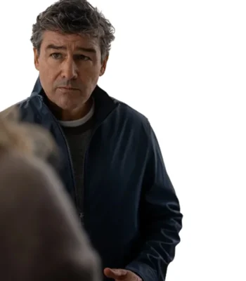 Kyle Chandler Back in Action Blue Jacket