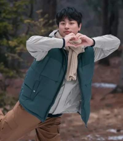 Park Jeong-min Newtopia S01 Green Vest