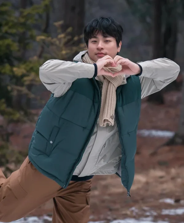 Park Jeong-min Newtopia S01 Green Vest Park Jeong-min Newtopia S01 Green Vest
