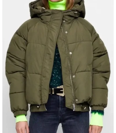 Battle on the Beach S05 Angelinas Puffer Jacket