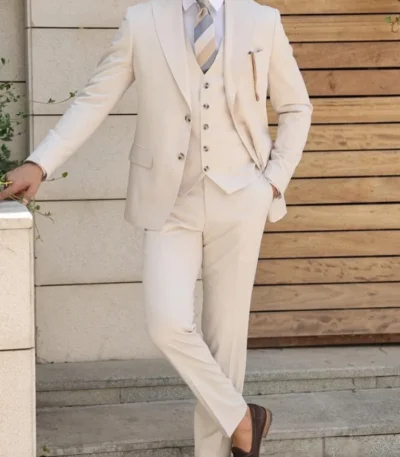 Richard Mens Cream Colored Suit